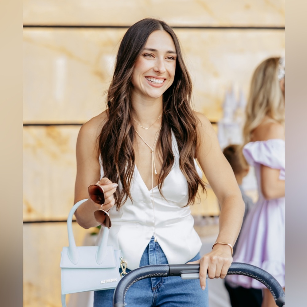 Meet your Posher, Sasha